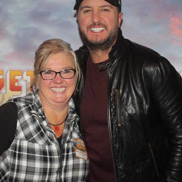 Meet your Posher, Wendy m - Picture 1 of 1